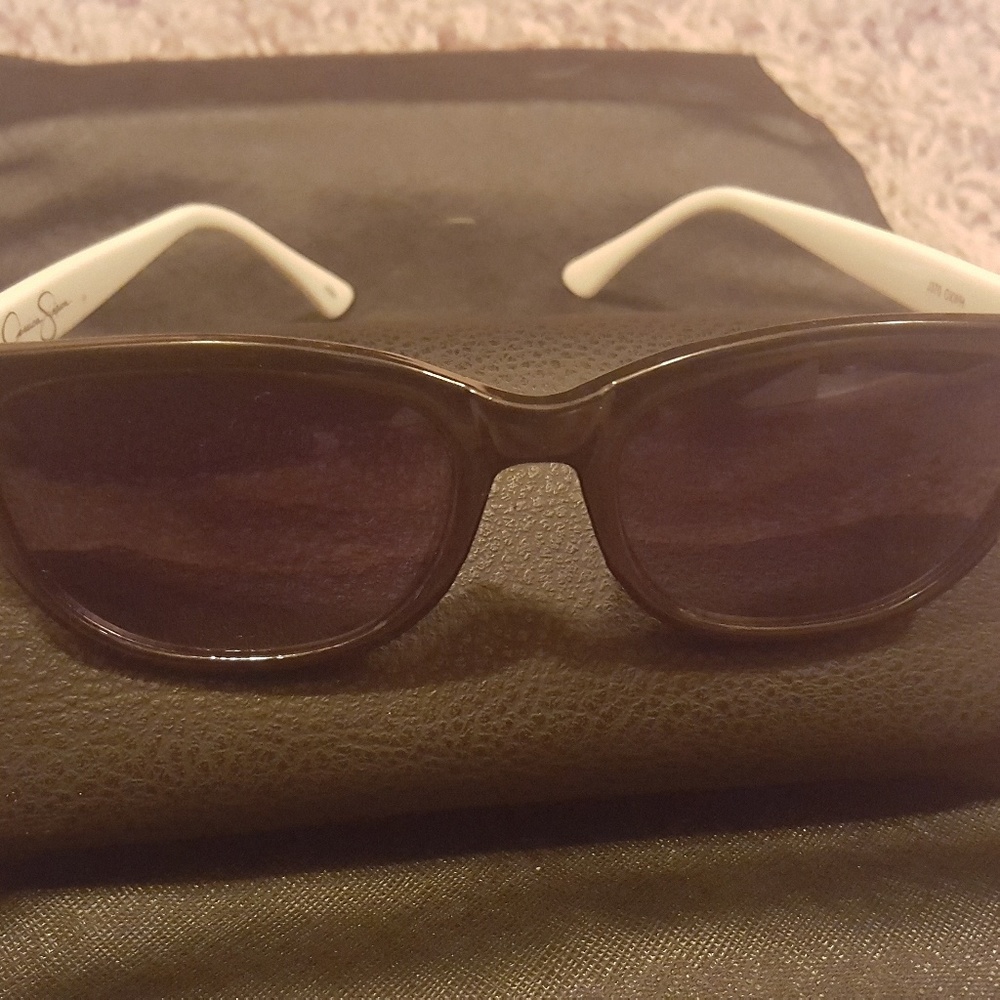 Jessica Simpson sunglasses